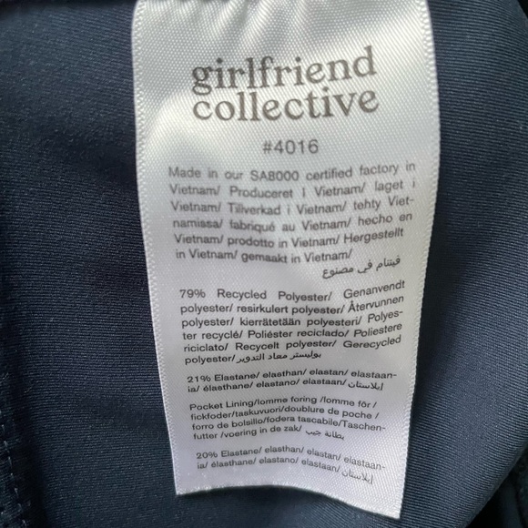 girlfriend collective - Midnight Compressive Pocket Leggings - Picture 4 of 5